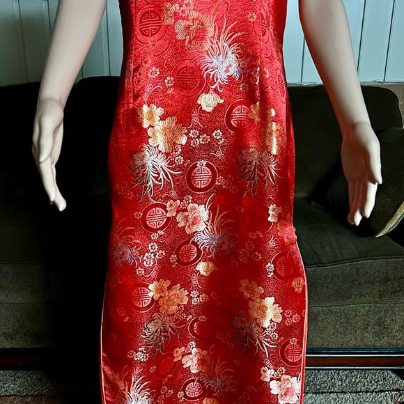 Kaiyu • Chinese Dress • X-Large • Red/ Gold • Floral Design - Picture 6 of 12